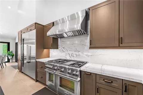 Kitchen - 7920 E Tarma St, Long Beach, CA 90808 photo 6 of 14