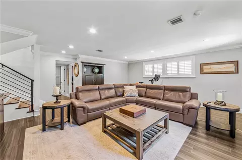Living - 7920 E Tarma St, Long Beach, CA 90808 photo 2 of 2