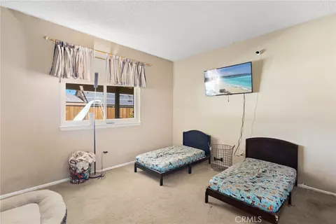 Bedroom - 15158 Willow, Hesperia, CA 92345 photo 4 of 5