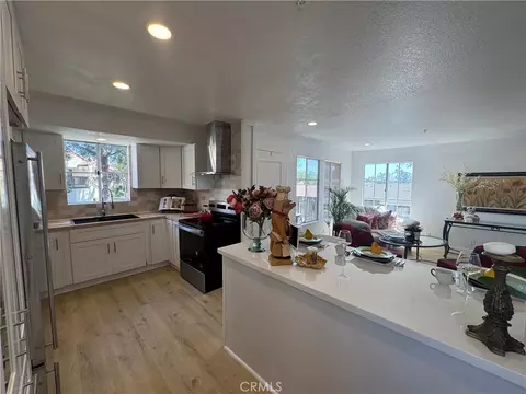 Kitchen - 8514 E Baker Hill Rd #B, Orange, CA 92869 photo 9 of 11