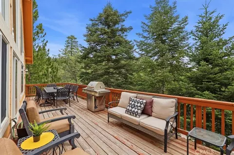 Exterior - 649 Sutter, Lake Arrowhead, CA 92352 photo 4 of 7
