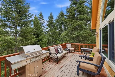 Exterior - 649 Sutter, Lake Arrowhead, CA 92352 photo 6 of 7