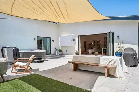 Exterior - 6840 E 10th St, Long Beach, CA 90815 photo 6 of 8