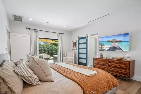 Bedroom - 6840 E 10th St, Long Beach, CA 90815 photo 2 of 6