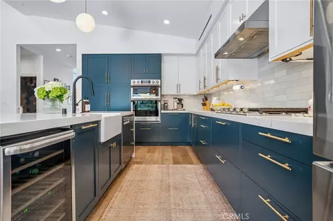 Kitchen - 6840 E 10th St, Long Beach, CA 90815 photo 1 of 4