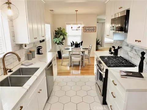 Kitchen - 5147 E Harco, Long Beach, CA 90808 photo 4 of 7