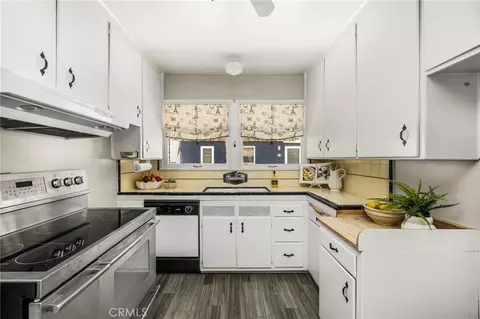 Kitchen - 1034 E Palmyra Ave, Orange, CA 92866 photo 2 of 3