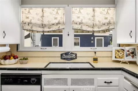 Kitchen - 1034 E Palmyra Ave, Orange, CA 92866 photo 3 of 3