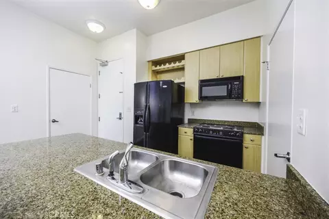 Kitchen - 388 E Ocean Blvd #1401, Long Beach, CA 90802 photo 2 of 3