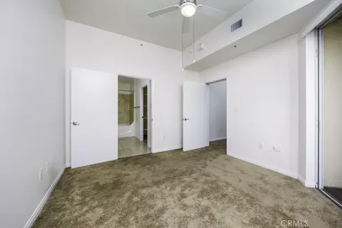 Bedroom - 388 E Ocean Blvd #1401, Long Beach, CA 90802 photo 5 of 5