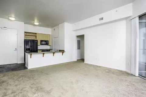 Living - 388 E Ocean Blvd #1401, Long Beach, CA 90802 photo 3 of 4