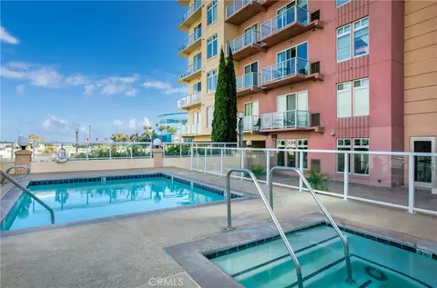 Exterior - 388 E Ocean Blvd #1401, Long Beach, CA 90802 photo 2 of 3