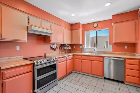 460 Salem #17, Glendale, CA 91203