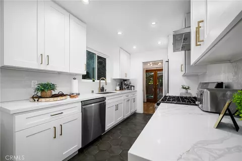 3461 Marna Ave, Long Beach, CA 90808