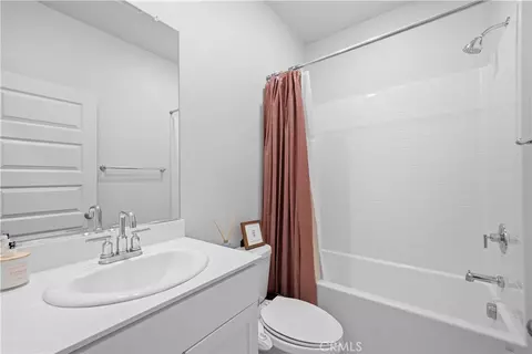 Bath - 1756 Cayton Loop, West Covina, CA 91790 photo 1 of 1
