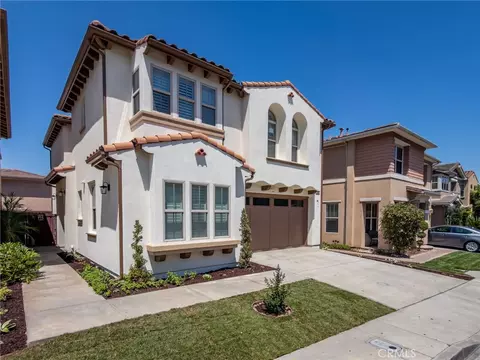 3301 Terrace Rdg, Long Beach, CA 90804