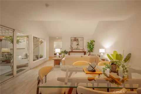 Dining - 2 Keel Ct, Long Beach, CA 90803 photo 4 of 4