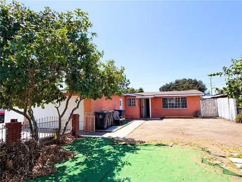 526 Nottingham, Santa Ana, CA 92703