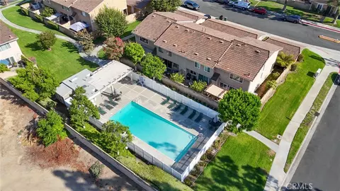 View/Area - 313 S Belmont Ln, Placentia, CA 92870 photo 3 of 7