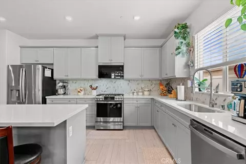 Kitchen - 7618 Baerss, Riverside, CA 92507 photo 2 of 4