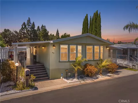 8811 Canoga #417, Canoga Park, CA 91304