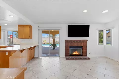 Living - 1090 W Huff St, Rialto, CA 92376 photo 1 of 1