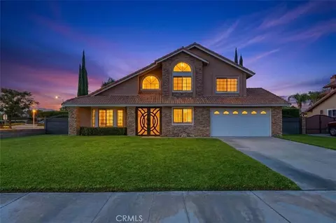 1090 W Huff St, Rialto, CA 92376