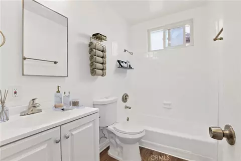 Bath - 473 E 55th St, Long Beach, CA 90805 photo 1 of 3