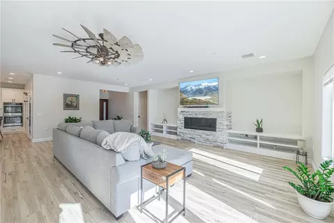 Living - 42620 25th W, Lancaster, CA 93536 photo 2 of 2