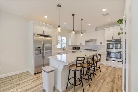 Kitchen - 42620 25th W, Lancaster, CA 93536 photo 2 of 2
