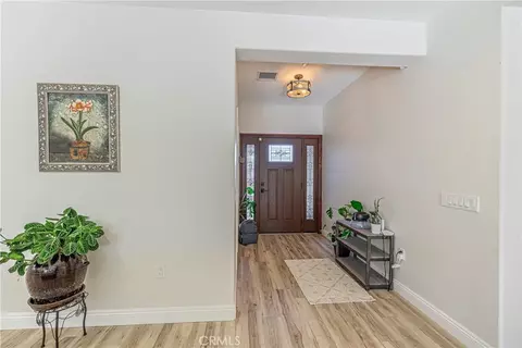 Entry Way - 42620 25th W, Lancaster, CA 93536 photo 2 of 4