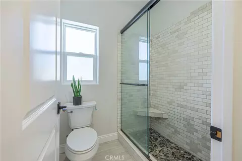 Bath - 42620 25th W, Lancaster, CA 93536 photo 3 of 4