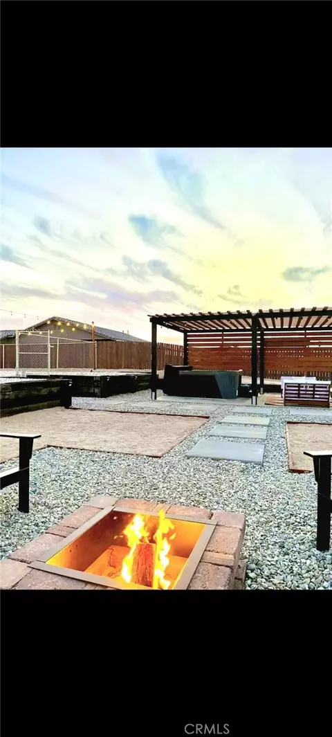 Exterior - 72972 Two Mile Rd, Twentynine Palms, CA 92277 photo 2 of 4