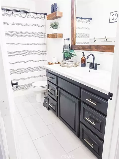 Bath - 72972 Two Mile Rd, Twentynine Palms, CA 92277 photo 1 of 2