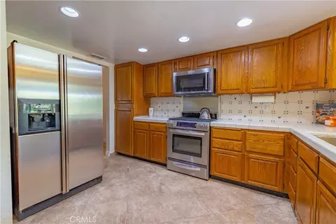 Kitchen - 7125 E Randall Ave, Orange, CA 92869 photo 4 of 4