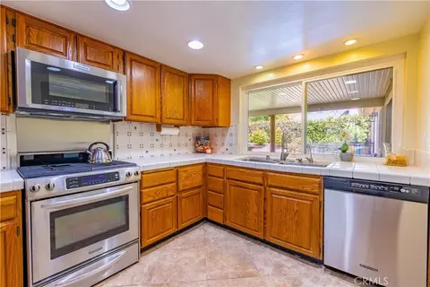 Kitchen - 7125 E Randall Ave, Orange, CA 92869 photo 2 of 4