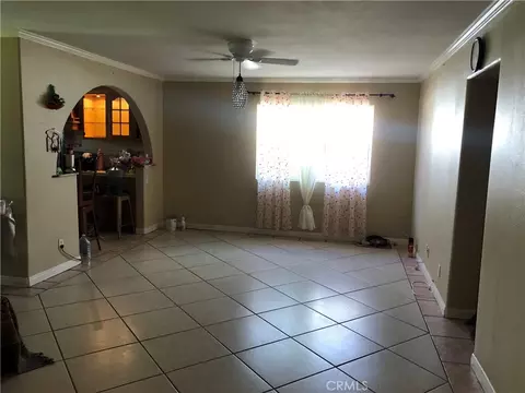 Living - 1234 E Oak St, Anaheim, CA 92805 photo 2 of 3
