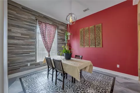 Dining - 18166 Bangor, Hesperia, CA 92345 photo 2 of 3