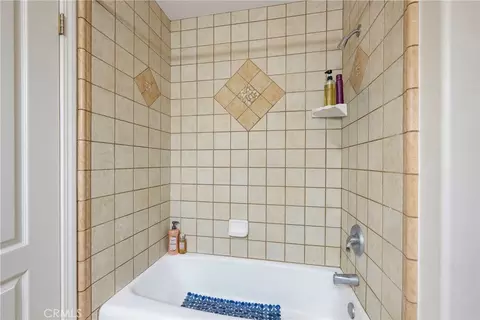 Bath - 18166 Bangor, Hesperia, CA 92345 photo 4 of 5