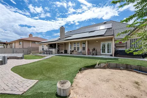 Exterior - 18166 Bangor, Hesperia, CA 92345 photo 5 of 12