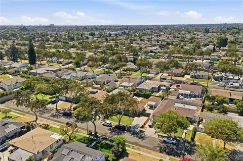 View/Area - 2114 W West, Fullerton, CA 92833 photo 6 of 6