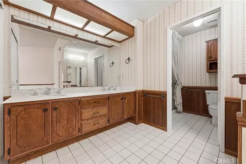Bath - 1107 Grand Cyn, Brea, CA 92821 photo 3 of 3