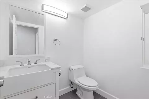 Bath - 2482 Steven Dr, Corona, CA 92879 photo 1 of 6