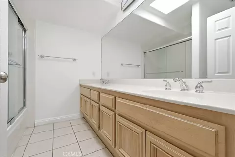 Bath - 2482 Steven Dr, Corona, CA 92879 photo 3 of 3