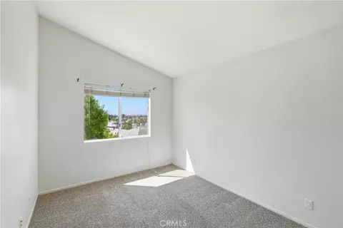 Bedroom - 2482 Steven Dr, Corona, CA 92879 photo 4 of 7