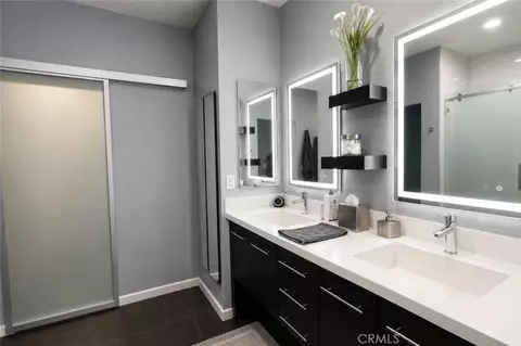 Bath - 14862 Burrows, Eastvale, CA 92880 photo 2 of 3