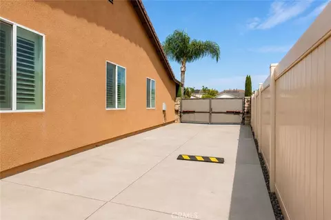 Exterior - 14862 Burrows, Eastvale, CA 92880 photo 9 of 9
