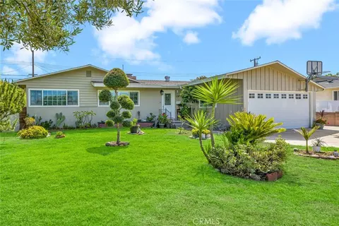 11812 Peacock Ct, Garden Grove, CA 92841