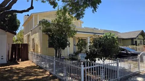 Exterior - 1326 E 9th St, Long Beach, CA 90813 photo 14 of 15
