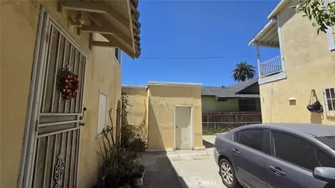 Exterior - 1326 E 9th St, Long Beach, CA 90813 photo 10 of 15